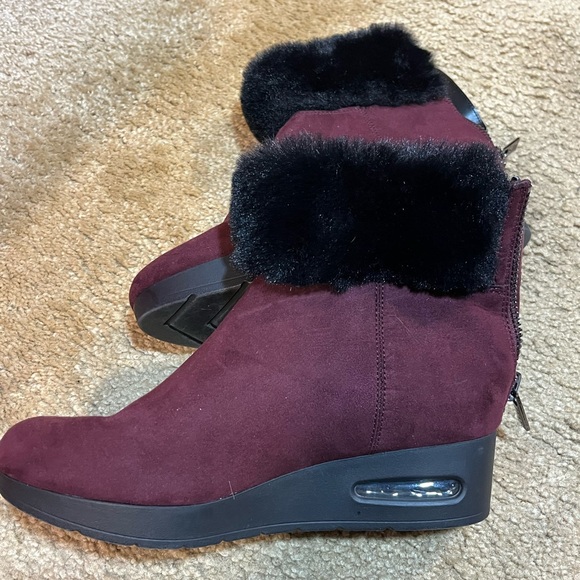 Women’s boots - Picture 1 of 4